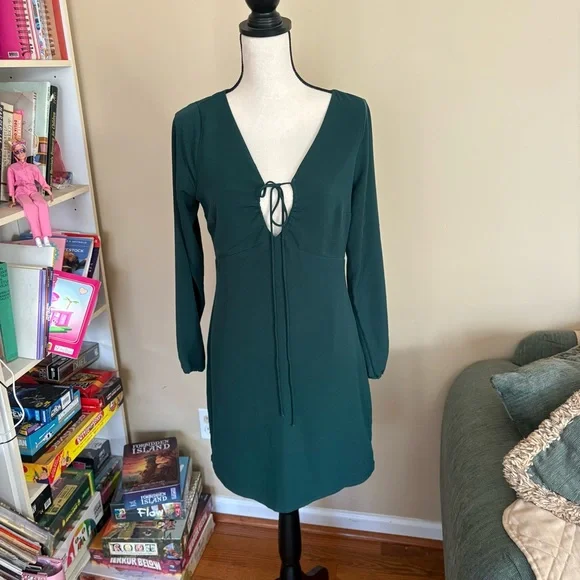 Abercrombie & Fitch Long-Sleeve Strappy Halter Mini Dress - Picture 2 of 5